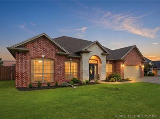 1510 Remington West Cir, Durant, OK 74701