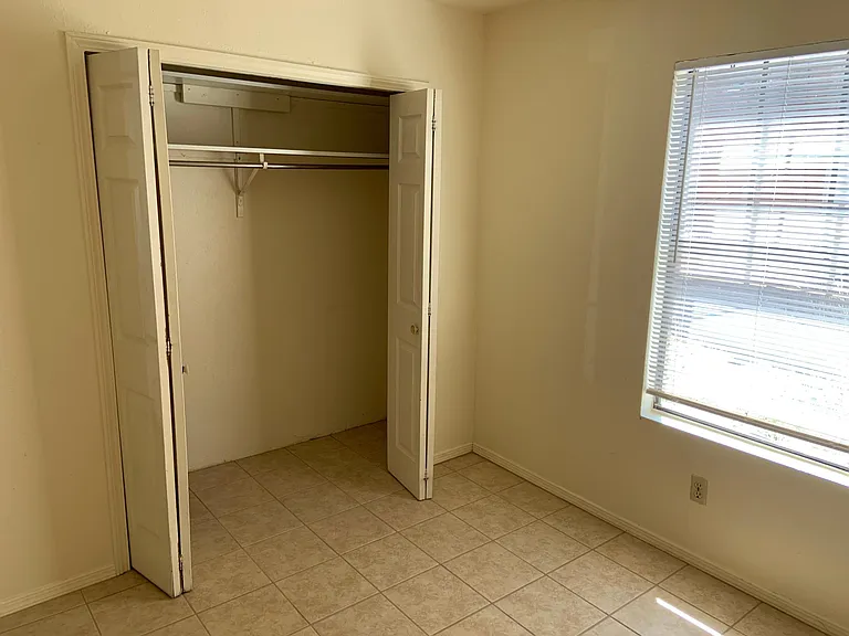 1840 S Locust St #3 — Photo 15