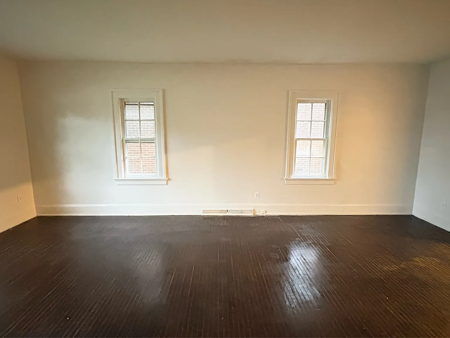 3037 Algonquin Parkway - 1 — Photo 3