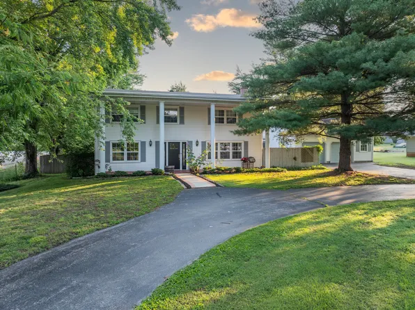 600 E Boone Street, Ash Grove, MO 65604