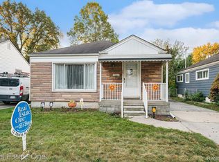 1971 Riverbank St, Lincoln Park, MI 48146