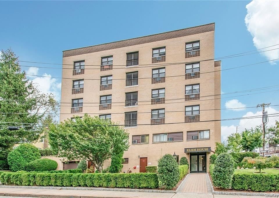 1st image of 2 Park Ave APT 4G