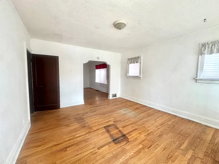 3865 Alberta St #1 — Photo 6