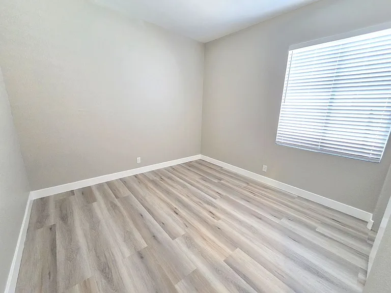 7904 Canyon Grove Ct — Photo 24