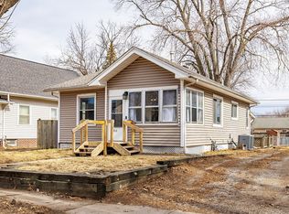 2415 E 13th St, Des Moines, IA 50316