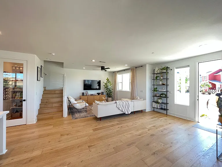 3810 Hatchery Ln #1 — Photo 4
