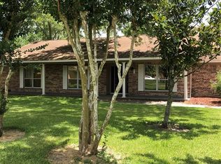 4318 Meadow Glen Dr, Dickinson, TX 77539