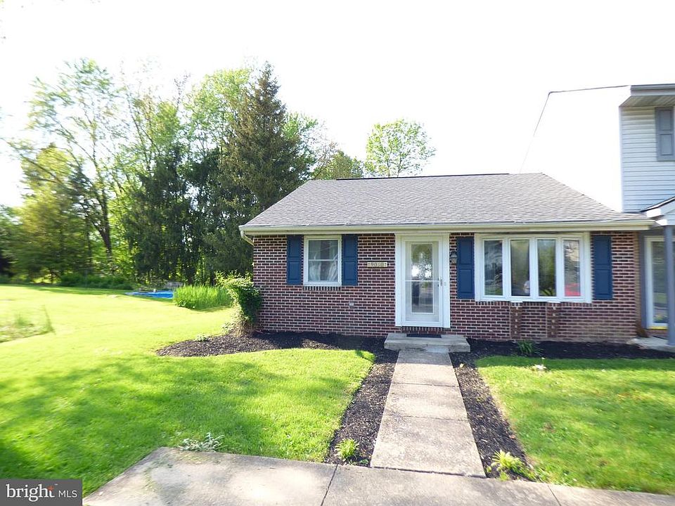 1st image of 9030 Joyce Ln