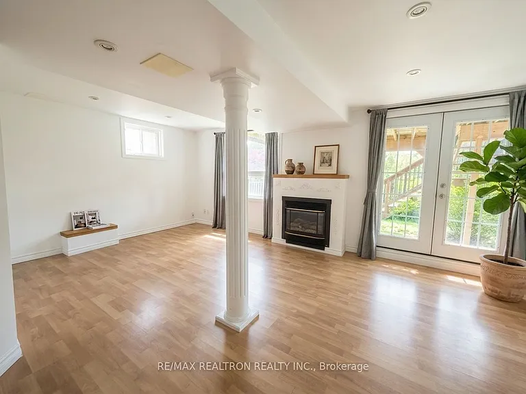 18 Nantucket Dr #BASEMENT — Photo 3