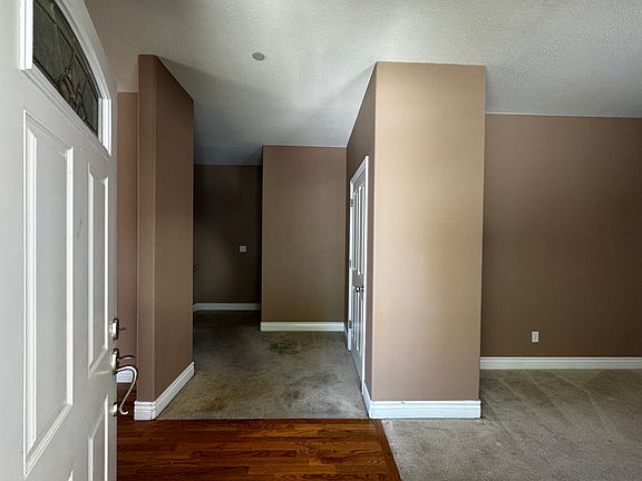2nd image of 105 Kelly Way
