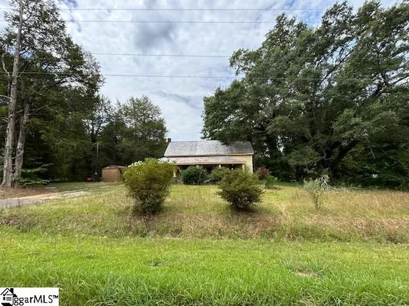 1655 Old Switzer Rd, Moore, SC 29369