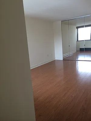 Rented by 280 Park Avenue South Realty | media 24