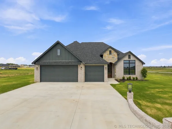 5677 E 136th Pl N, Collinsville, OK 74021
