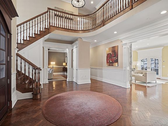 3rd image of 26 Hollow Ridge Road