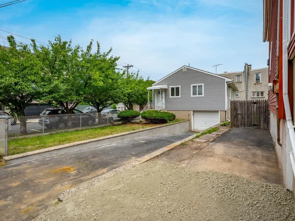 1466 44th St, North Bergen, NJ 07047