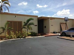 7004 Crown Gate Ct, Miami Lakes, FL 33014