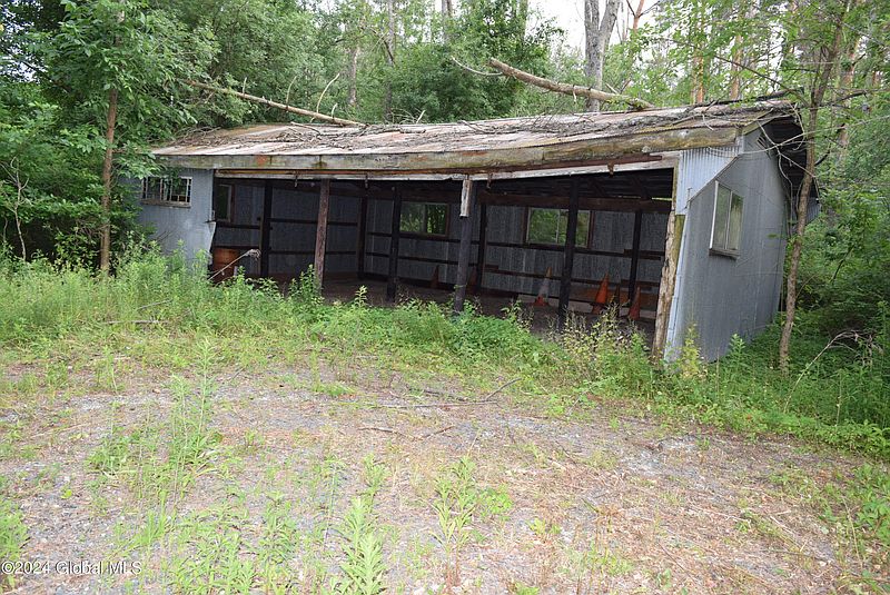 5th image of 540 Waite Road