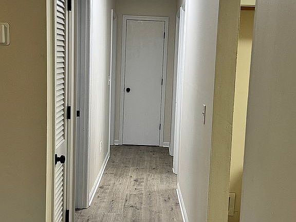 4th image of 540 Riverside Ln