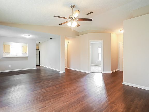 4th image of 6564 Lacey Ct