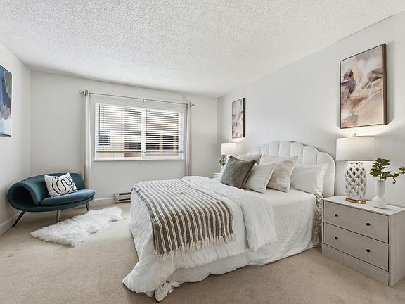 5th image of 1305 Webster St #202