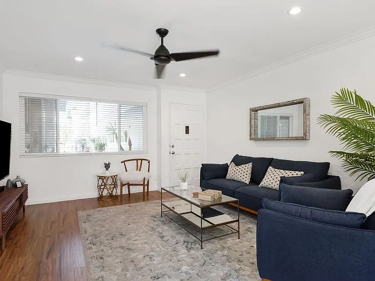 2411 Prospect Ave #109 — Photo 2