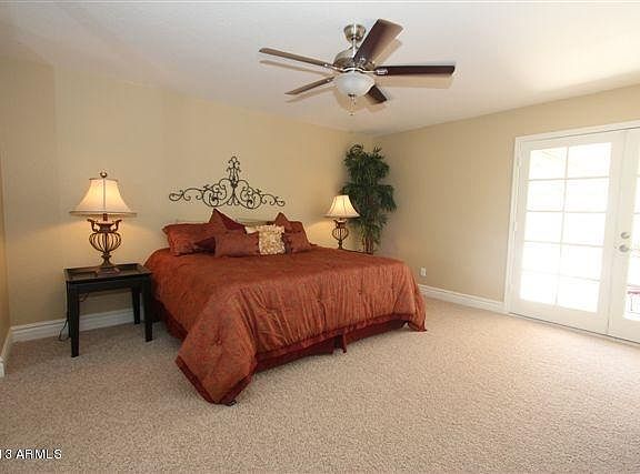 5th image of 5039 E Paradise Dr
