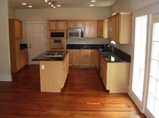 1409 SW 57th Ave, Portland, OR 97221