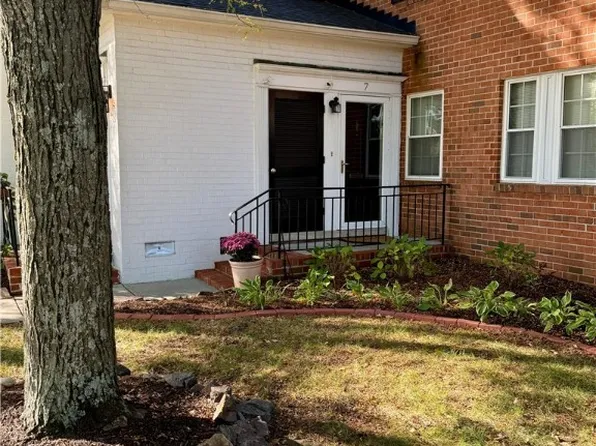 7 Fairhaven Ln, Henrico, VA 23228