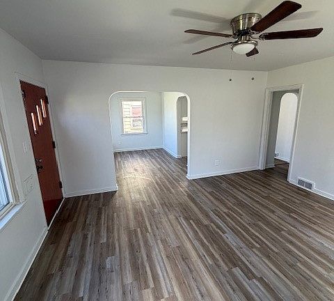 5th image of 55 Terrace Dr