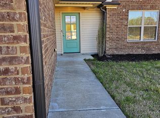 8061 Shae Pierce Dr, Southaven, MS 38671