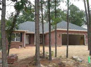 645 Longleaf Dr NW, Pinehurst, NC 28374