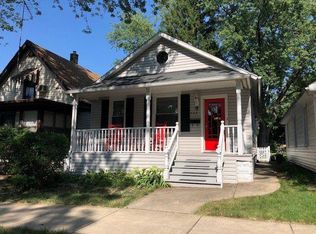 725 Warner Ave, Lemont, IL