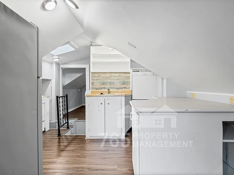 515 S 15th St #4 — Photo 8