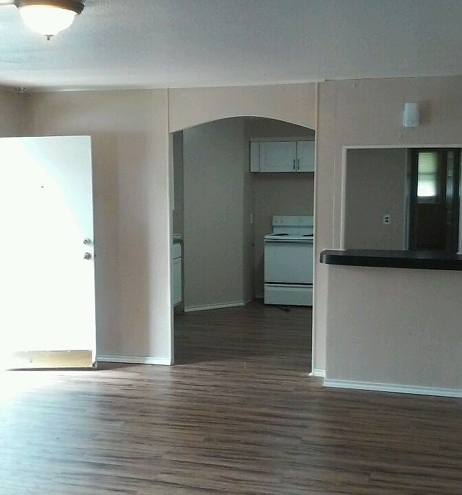 1st image of 231 Bark Ln