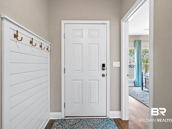 2nd image of 8481 Bronze Ln