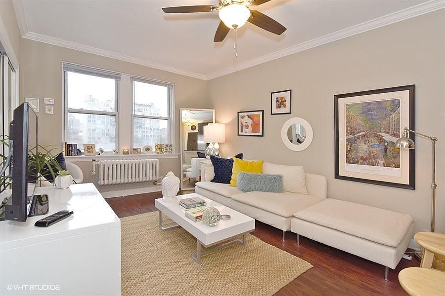 1st image of 432 W Belmont Ave APT 403