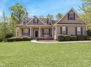 207 Otter Cir, Fayetteville, GA 30215