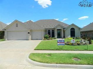 4815 Whisper Wind Dr, Wichita Falls, TX 76310