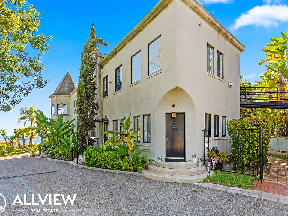 770 Hillcrest Drive