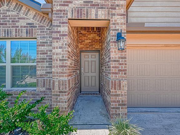 2nd image of 2023 Bravos Manor Ln