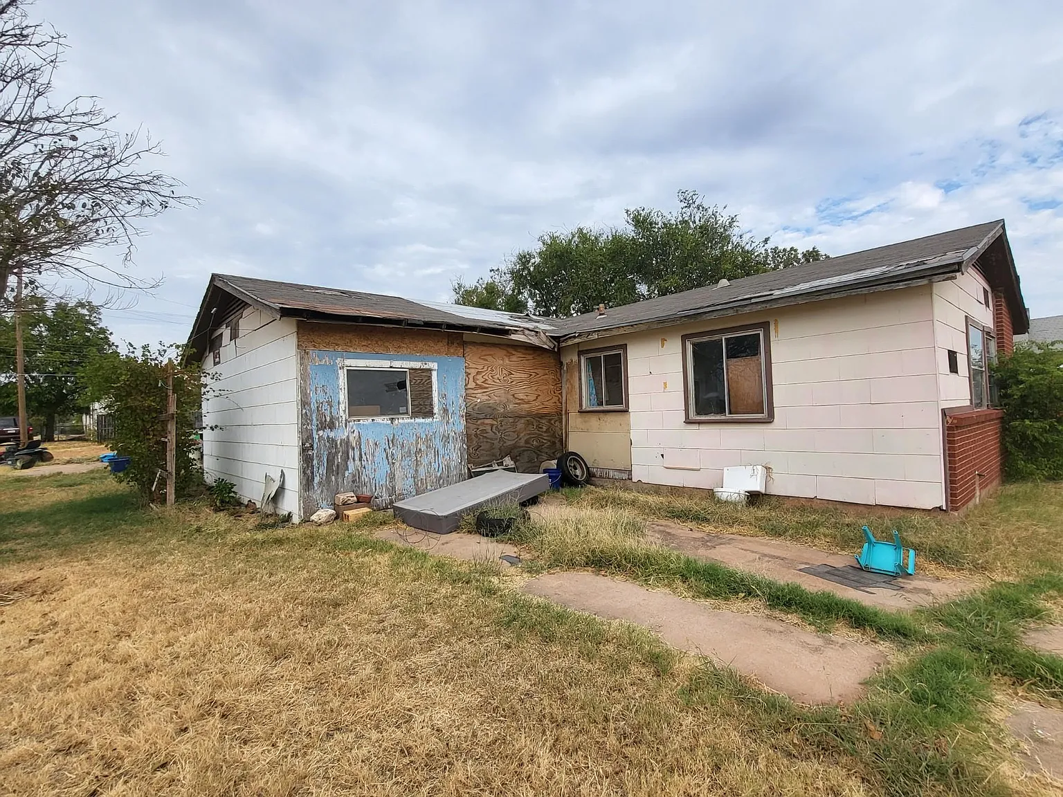4 bed, 1776 sqft, $650 — Photo 2