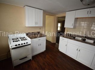 524 Evans St, Oshkosh, WI 54901