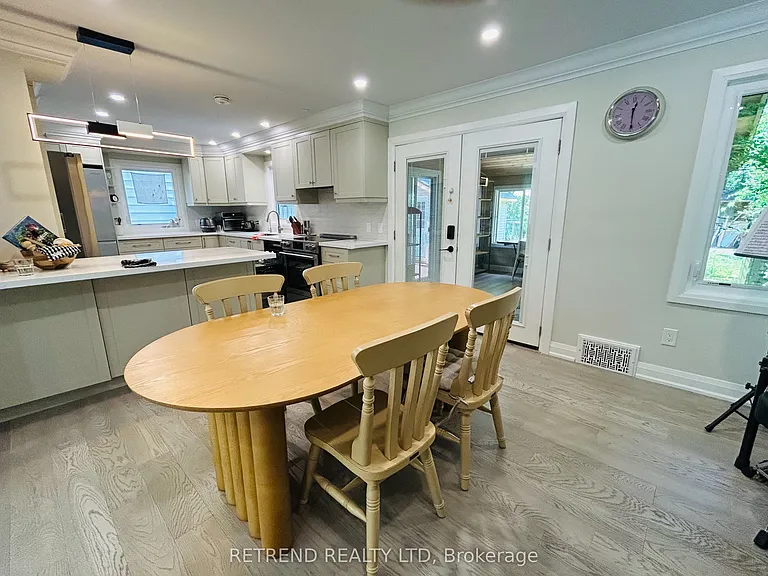 22 Wentworth Ave — Photo 15