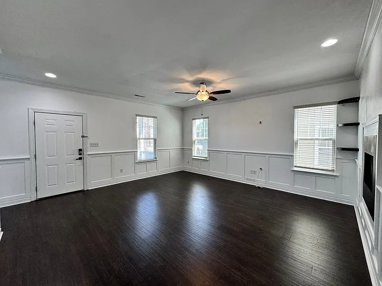 1123 W Ocean View Ave — Photo 11