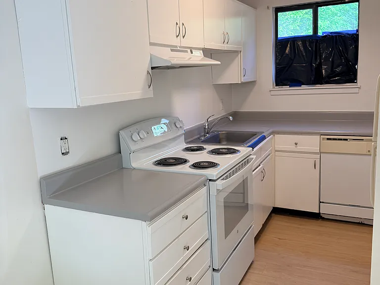 256 Bristol Way #PVT — Photo 11