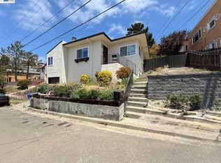 17198 Roberto St, Castro Valley, CA 94546