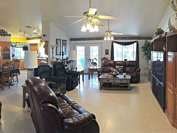 2nd image of 1691 Bridle Dr
