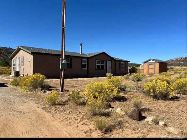 12264 Umtali Rd, Tehachapi, CA 93561
