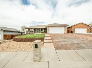 11 Blue Sky Ct, Pueblo, CO 81001