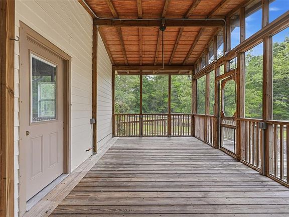 5th image of 5529 NE 51ST AVENUE